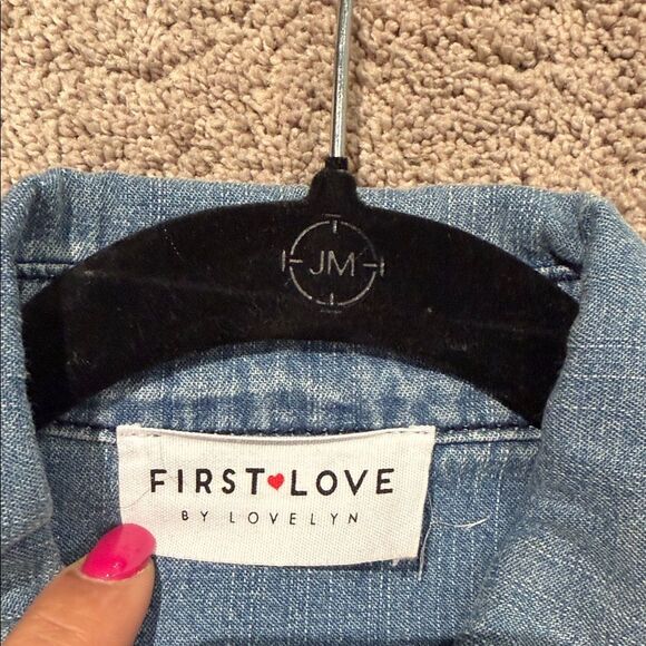 First Love shacket / shirt with Rhinestone FRINGE on back ! Like new size small - Picture 6 of 10